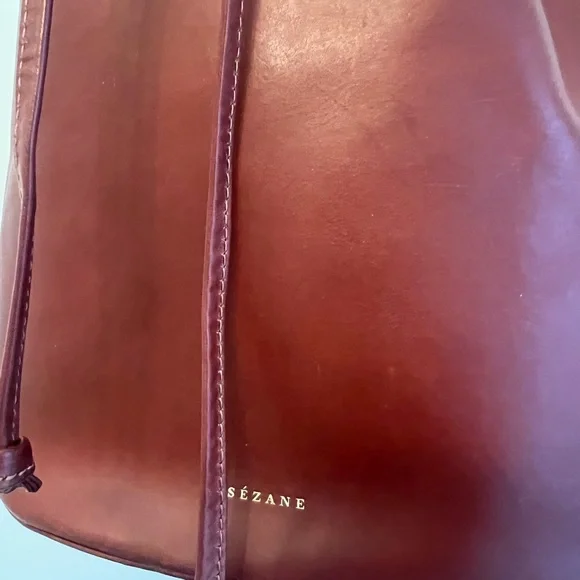 Sezane Farrow cognac leather bucket purse large - Picture 7 of 7